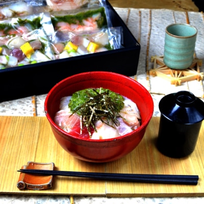 佐渡商店  「佐渡魚介を特製だし醤油で漬けた特製海鮮どんぶり 3種×2個」セット