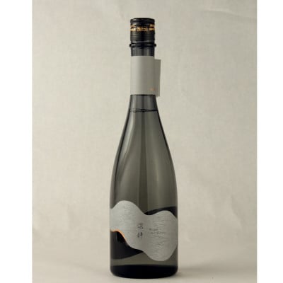 佐渡で唯一の扁平精米40% 純米大吟醸 深静(みじょう)