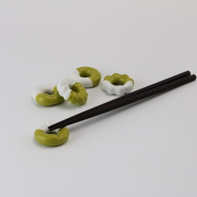 肥前吉田焼 箸置き Donut 5個 抹茶セット 【224】