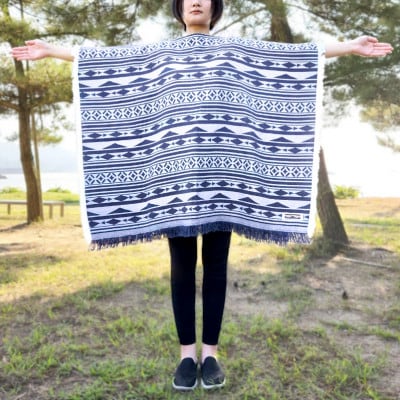 今治タオルの製織技術から生まれた Cotton Blanket ポンチョタイプ　【VE00820】