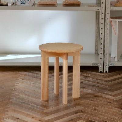 奈良県産ヒノキのスツール　Round Stool