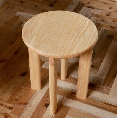 奈良県産ヒノキのスツール　Round Stool