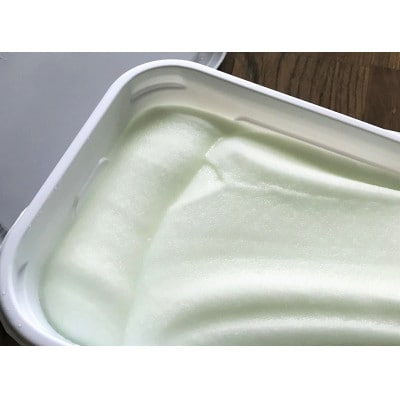 青森【棟方アイス】(1kg×3パック)とカラフルコーン(3色×5個)のセット