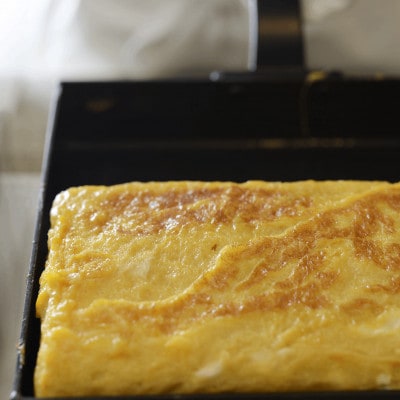 ラバーゼ 鉄玉子焼き器18×18cm LB-091