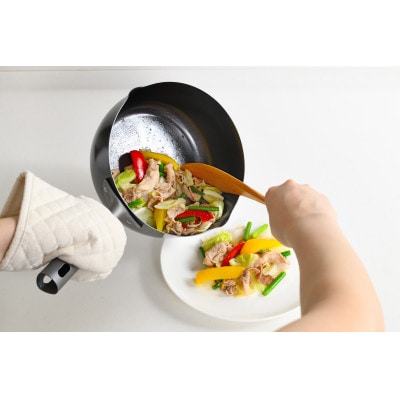 EM-111 燕三 IH対応 鉄共柄いため鍋18cm