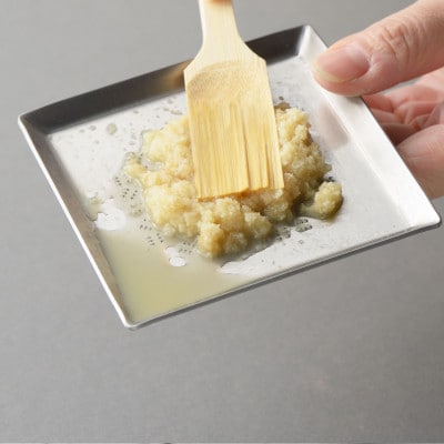 ツボエの極上おろし金 角皿 -kakuzara- 生姜【おろし器】