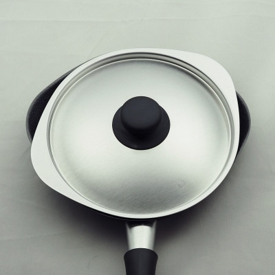 柳宗理デザイン　ダブルファイバー窒化　鉄フライパン　22cm