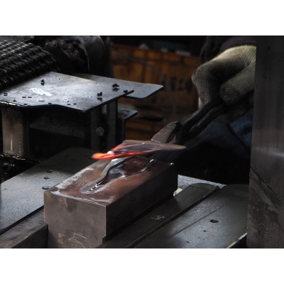 柳宗理デザイン ♯2250 デザートフォーク(4本刃)