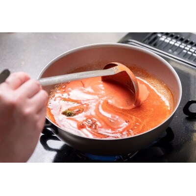 ナノエンボス炒め鍋23cm