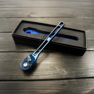 差込角9.5mm[3/8] Tactile LIGHTOOL ラチェットハンドル(メタルブルー)