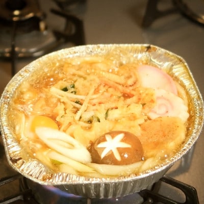 【小笠原製麺所】心も体も温まる!本格 なべ焼きうどん 3人前(特製つゆ・具材付)
