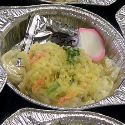 【小笠原製麺所】心も体も温まる!本格 なべ焼きうどん 1人前(特製つゆ・具材付)