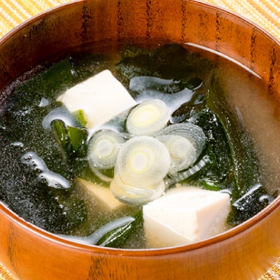 【三陸重茂産わかめ】湯通し塩蔵　肉厚わかめ　100g