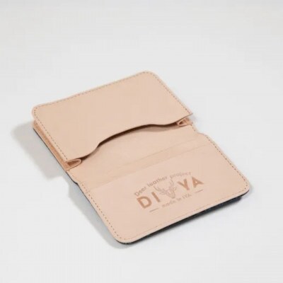 《国産鹿革×阿波藍染》手作り 名刺入れ(水色)　ポケット マチあり