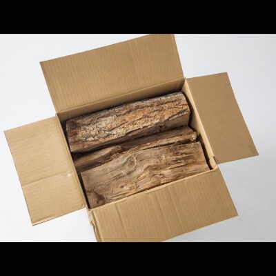 鶴居村の薪　【広葉樹ミックス】　たっぷり段ボール1箱(20kg未満)