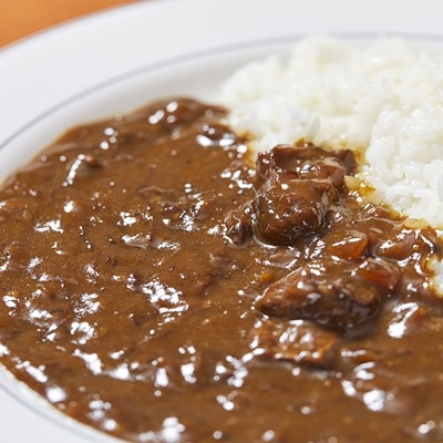 日本海牧場の黒にんにくと牛すじ肉の米粉カレー5袋(1袋　180g)(京丹後市)