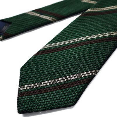 kuska fabricの2ラインレジメンタルタイ 【グリーン】 世界でも