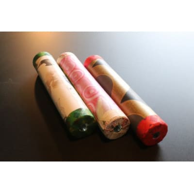 ガラス職人が作る工芸品 無限の世界・本格万華鏡 ガラス越しに巡る美しい彩り ガラス細工のプレゼントに
