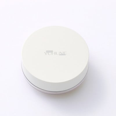 【YUHUNE】世界初!独自加工技術から生まれた球状シルク100%配合 フェイスパウダー(クリア)