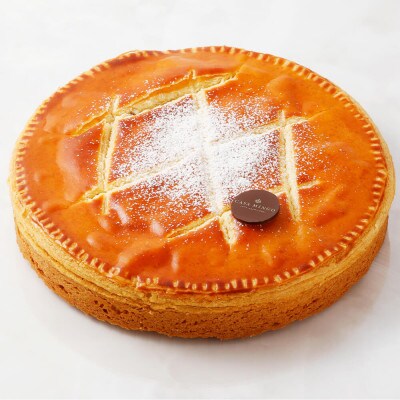 洋菓子店カサミンゴーの高級洋菓子 エンガディナー はちみつとクルミのタルト 18cm