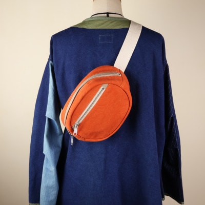 ボディバッグ エッグ　【オレンジ×グレーベージュ】