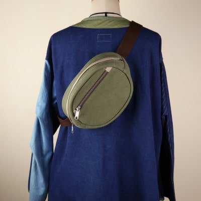 ボディバッグ エッグ　【アーミーグリーン×グレーベージュ】