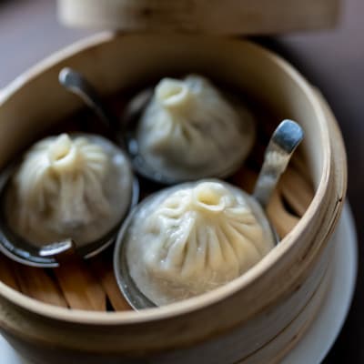 本格飲茶　特選点心セット5種(小籠包・エビ餃子2種・水餃子・カスタード団子)