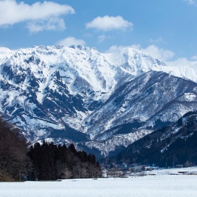 越後の名酒 八海山 「 雪室貯蔵酒 純米大吟醸 八海山 雪室熟成八年」四合瓶(720ml)