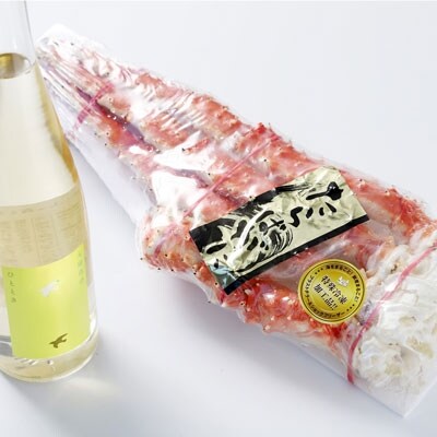 釧路福司「スパークリング清酒500ml」1本とボイルタラバ脚800gのセット かに F5F-0189