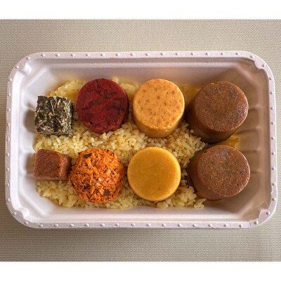 【3ヶ月連続定期便】ひだまり薬膳スパイスカレー 4個 冷凍 薬膳 カレー F4F-4366