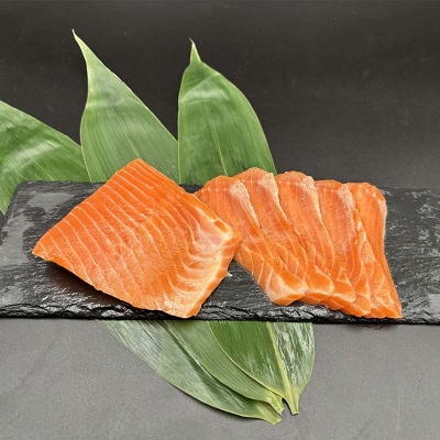 トラウトサーモン(くしろ茜サーモン) 500g サーモン 鮭 北海道 釧路市 F5F-0109