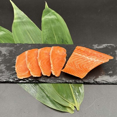 トラウトサーモン(くしろ茜サーモン) 800g サーモン 鮭 北海道 釧路市 F5F-0110