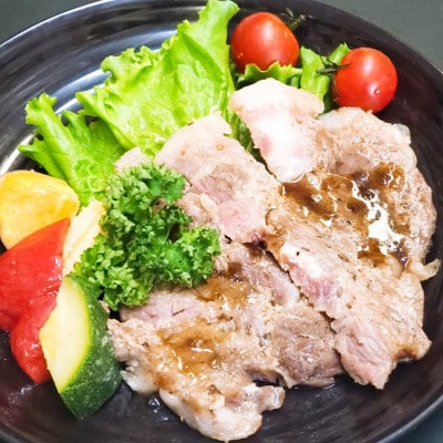 松阪豚 焼くだけステーキセット 肩ロース・ランプ 各2枚 800g 味付なのでキャンプでも活躍します