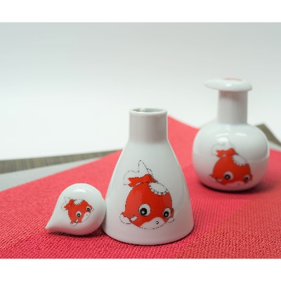 金魚絵入り醤油さし(丸型・三角型)2個セット