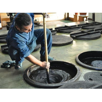【aeru】桐箱入り『徳島県から 本藍染の フェイスタオル』お引越し・お誕生日などの贈り物にも　