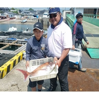 有明海クルージングと海釣りとお食事のセットプラン(4名様分)