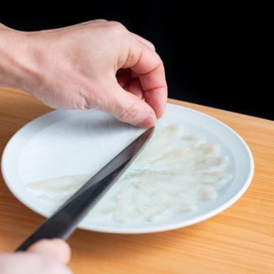 【母の日に感謝を込めた贈り物】長崎県産トラフグ刺身5人前