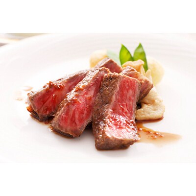 伊万里牛(A5)サーロインステーキ300g×5と伊万里焼き皿2枚