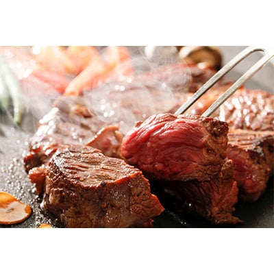 伊万里牛(A5)内モモサイコロステーキ　370g