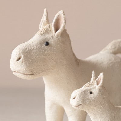 信楽焼・明山の　干支置物「迎春うま」親子セット　eto26-01