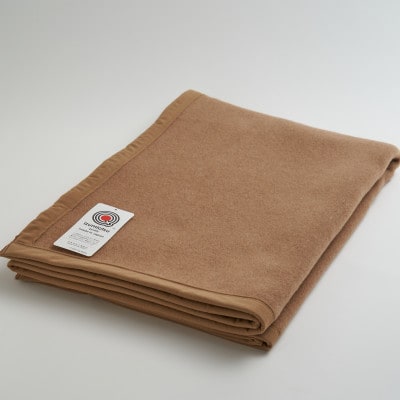 キャメル50%ウール毛布　ハーフサイズブランケット　140cm×100cm　お昼寝にもどうぞ