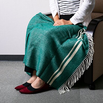 ウールひざ掛け　70cm×120cm(房込み)　グリーン