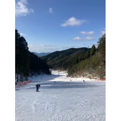 【久万スキーランド】手ぶら1日満喫プラン(大人1名様)(リフト8時間券+レンタル用品フルセット)