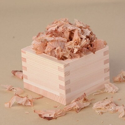 【黄金の鰹節にこだわる老舗】職人削りたて花かつお(200g×5袋入)