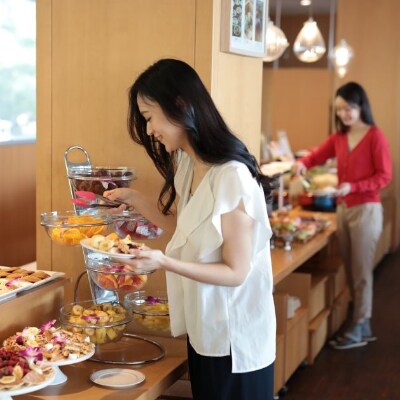 ＜1泊2食付ペア宿泊券＞休暇村指宿 スタンダード会席プラン※砂むし温泉入浴付き(099-1169)