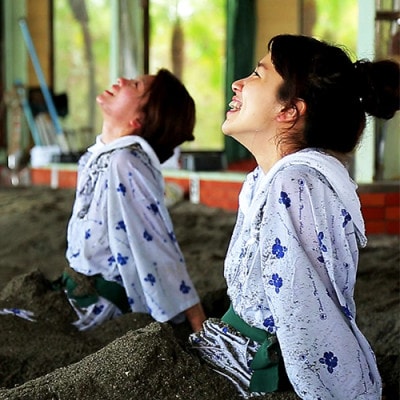 【館内で砂むし温泉が楽しめる】1泊2食付ペア宿泊券 黒豚しゃぶ鍋会席プラン(110-1069)