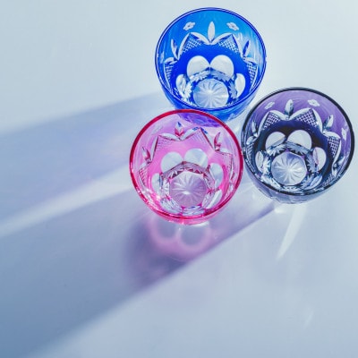 伝統工芸「江戸切子」丸ロックグラス「松竹梅」　色:青藍　桐箱入　(株)清水硝子