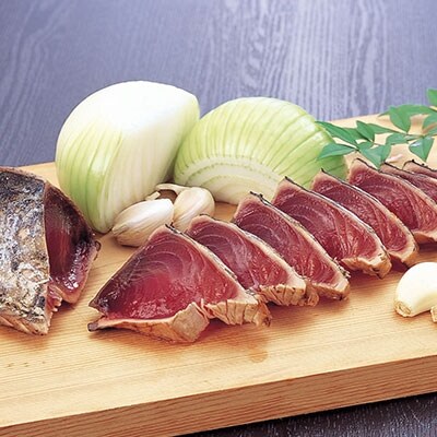 【訳あり】2Kg 1本釣り炭焼かつおたたき