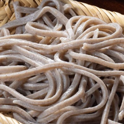 挽きたて打ち立て!田舎そばと二八そばを食べ比べ。埼玉地粉本格手打そば4食セット