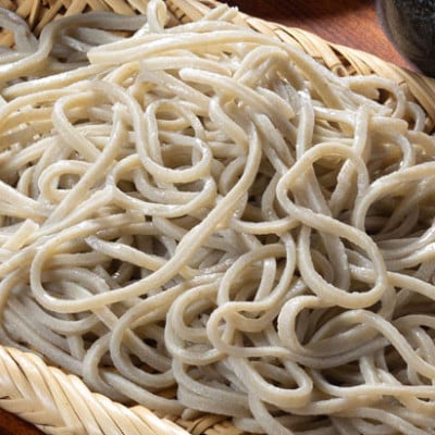 挽きたて打ち立て!十割そばと二八そばを食べ比べ。埼玉地粉本格手打そば4食セット(つゆ付)